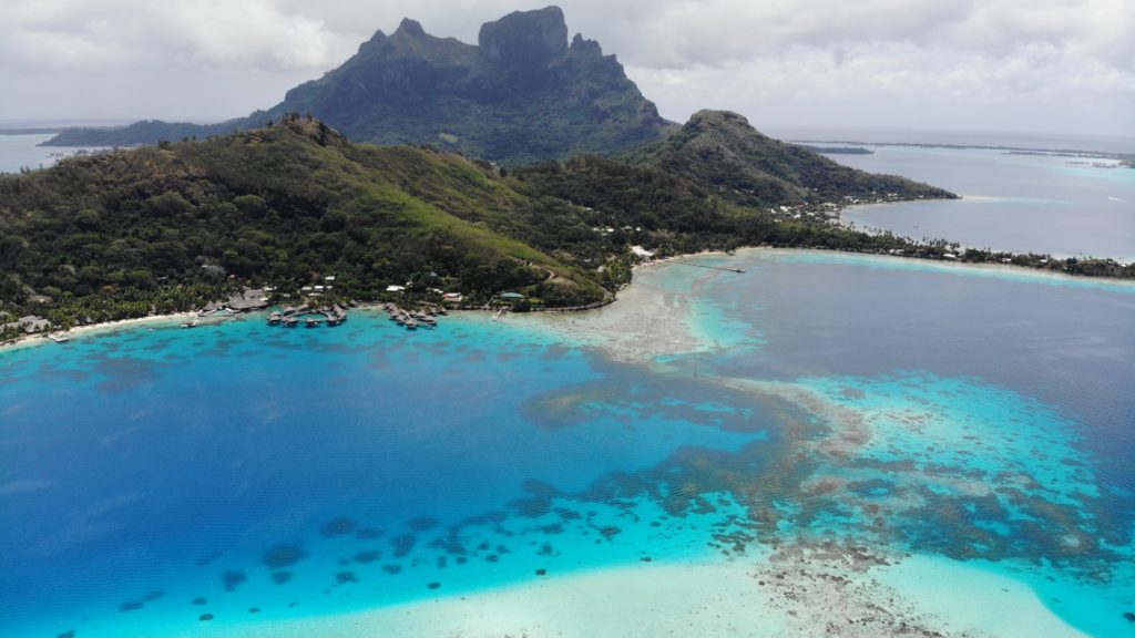 Bora Bora Mount Otemanu 
Roadtrip in Französisch-Polynesien: Route, Tipps & Ausflugsziele