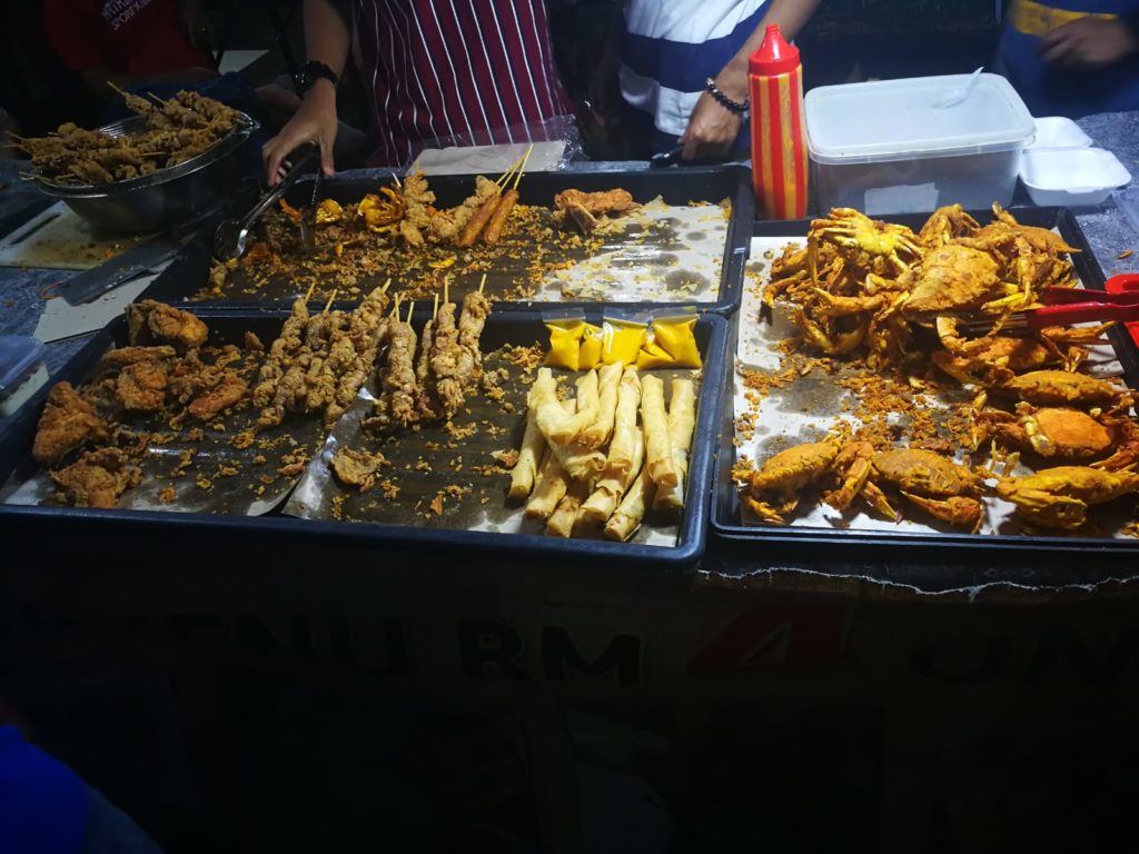 Uptown Streetmarket Kuching Borneo 3 Tage Ausflugsziele Reisetipps Highlights