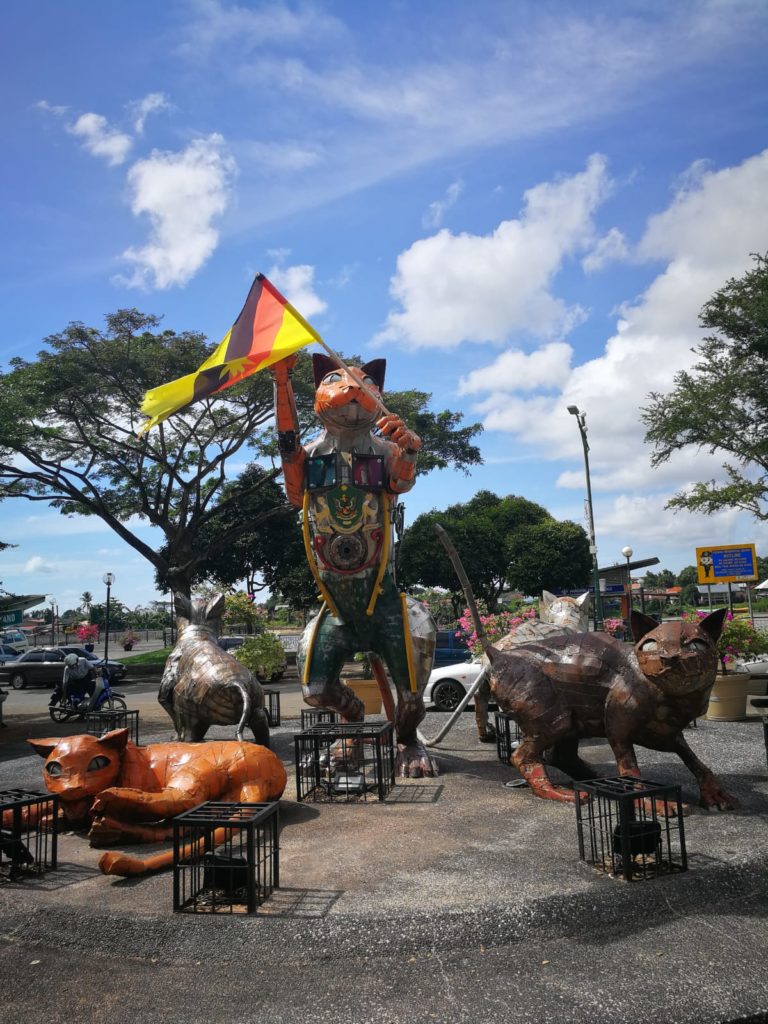 Katzenstatue Waterfront Kuching Borneo Malaysia 3 Tage
Ausflugsziele Reisetipps Highlights